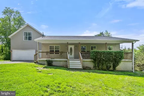 303 Marcum Ln, Harpers Ferry, WV 25425