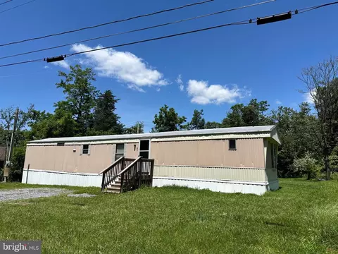 97 Skyhawk Trl, Harpers Ferry, WV 25425