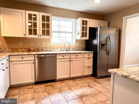 492 Thumper Dr, Ranson, WV 25438 photo 9