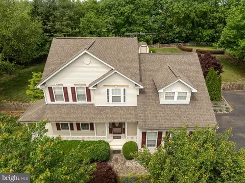 680 Mara Rose Ln, Harpers Ferry, WV 25425