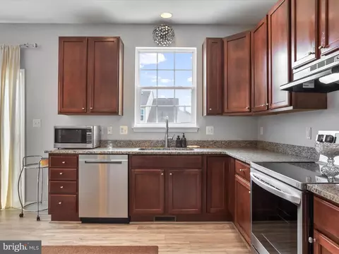 136 Mountain Laurel Blvd, Ranson, WV 25438 photo 14
