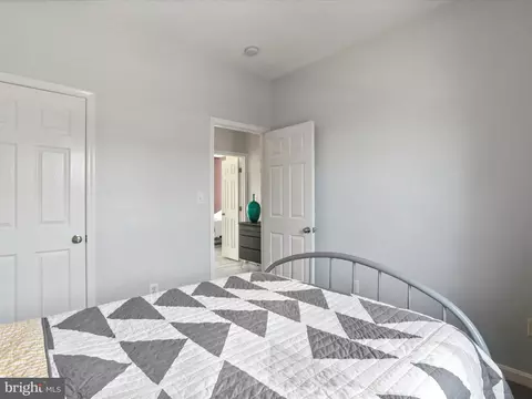 136 Mountain Laurel Blvd, Ranson, WV 25438 photo 24