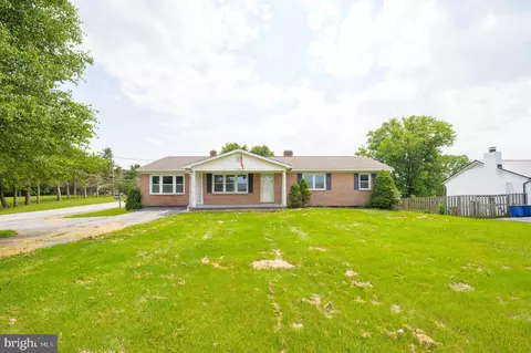 3208 Old Leetown Pike, Ranson, WV 25438