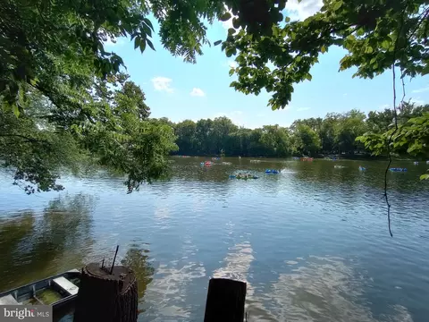 65 Rivermist Ln, Harpers Ferry, WV 25425