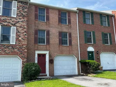 297 Old Furnace Rd, Harpers Ferry, WV 25425