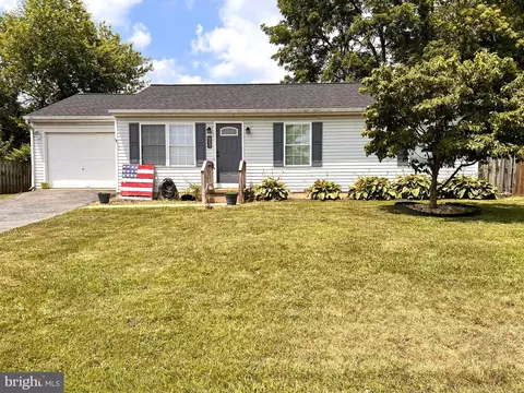 Exterior - 179 Robelei Dr, Ranson, WV 25438 photo 2 of 3