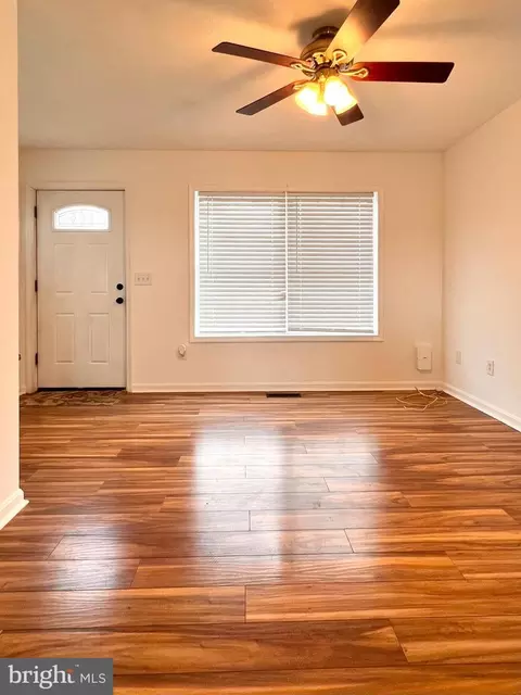 Living - 179 Robelei Dr, Ranson, WV 25438 photo 3 of 3