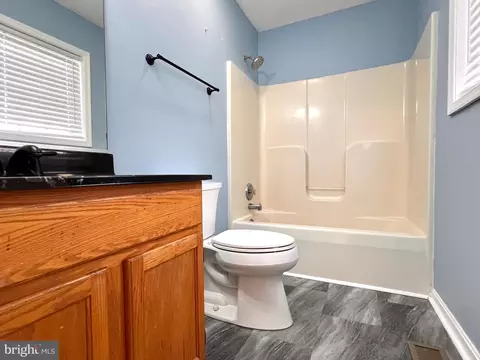 Bath - 179 Robelei Dr, Ranson, WV 25438 photo 1 of 3