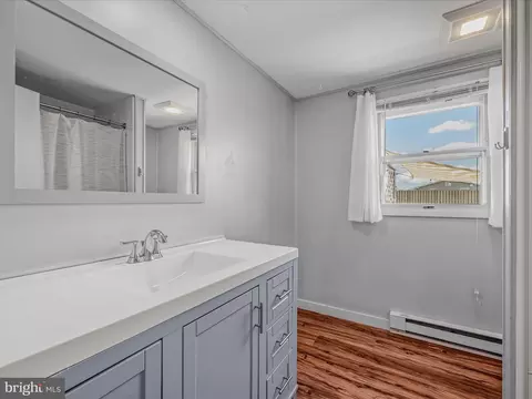 Bath - 202 E 6th Ave, Ranson, WV 25438 photo 1 of 1