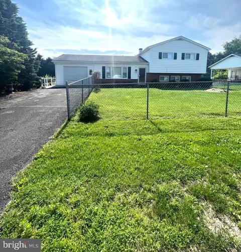 188 Belvedere Dr, Charles Town, WV 25414