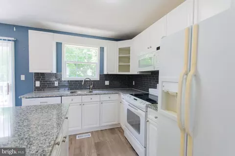 Kitchen - 508 N Forrest St, Ranson, WV 25438 photo 3 of 3