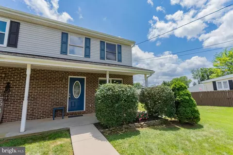 Exterior - 304 E 12th Ave, Ranson, WV 25438 photo 2 of 21