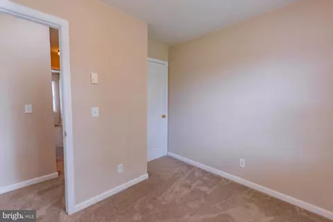 Bedroom - 304 E 12th Ave, Ranson, WV 25438 photo 5 of 10