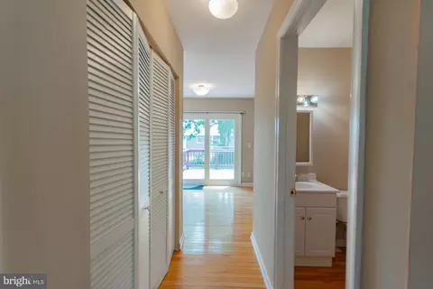 Entry Way - 304 E 12th Ave, Ranson, WV 25438 photo 1 of 3