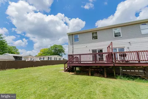 Exterior - 304 E 12th Ave, Ranson, WV 25438 photo 17 of 21
