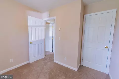 Bedroom - 304 E 12th Ave, Ranson, WV 25438 photo 6 of 10