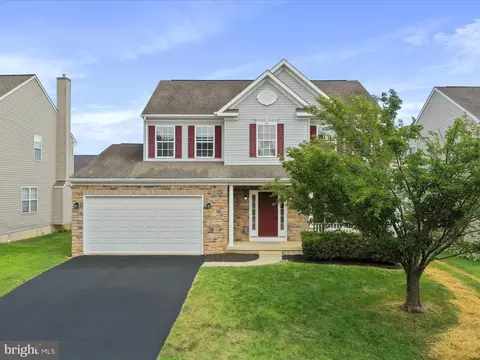 90 Watercourse Dr, Ranson, WV 25438 photo 2