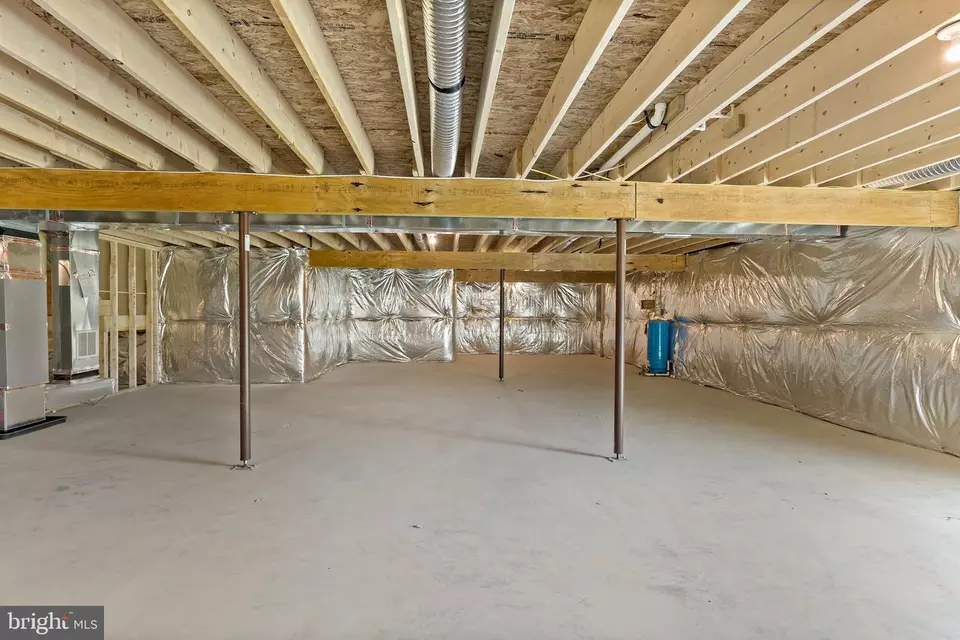 Entry Way - Bunny Lane, Harpers Ferry, WV 25425 photo 6 of 10