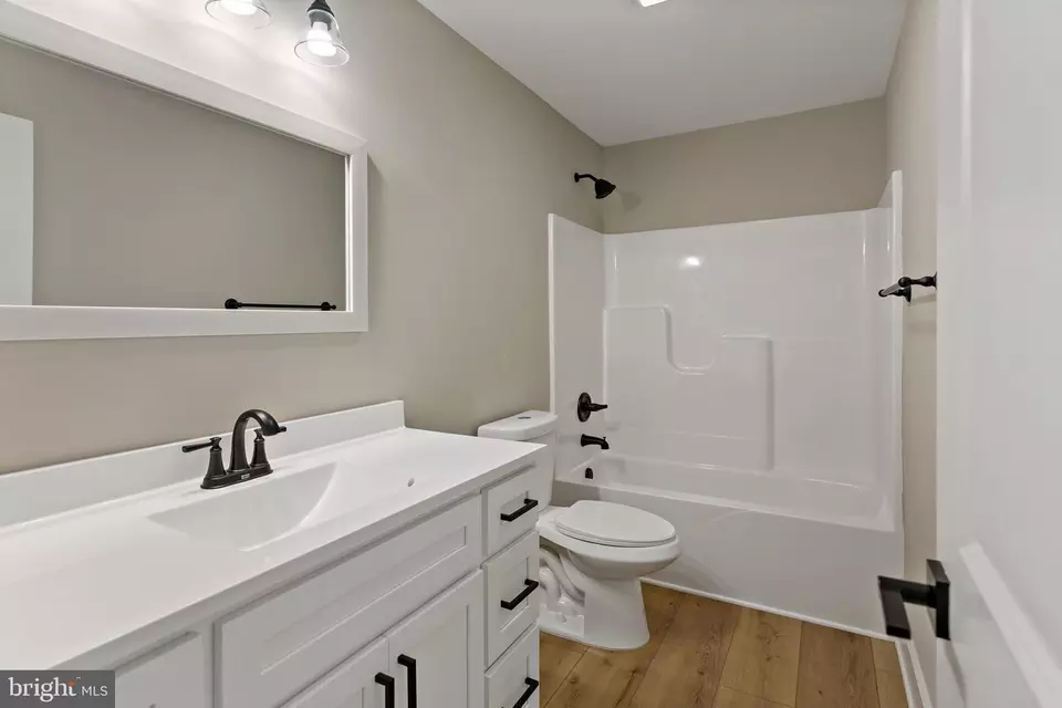 Entry Way - Bunny Lane, Harpers Ferry, WV 25425 photo 5 of 10