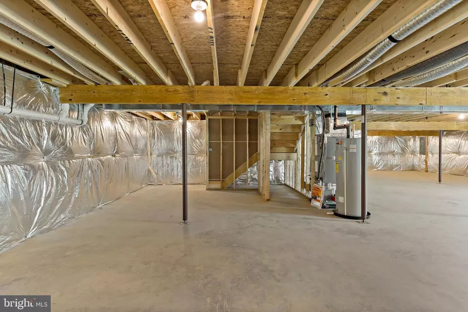 Entry Way - Bunny Lane, Harpers Ferry, WV 25425 photo 9 of 10