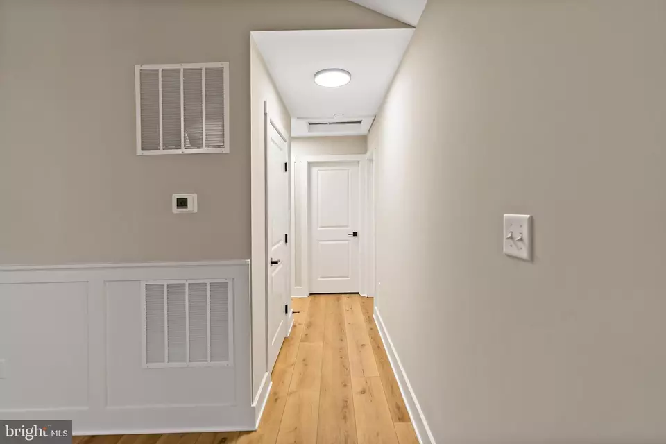 Entry Way - Bunny Lane, Harpers Ferry, WV 25425 photo 4 of 10