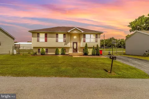 207 Preston Pl, Ranson, WV 25438