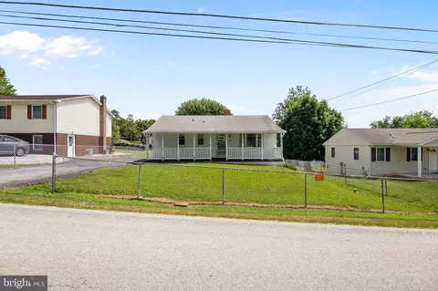 264 Polk St, Harpers Ferry, WV 25425
