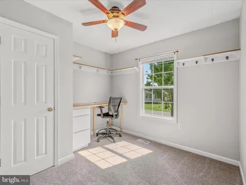 904 Oak Lee Dr, Ranson, WV 25438 photo 22