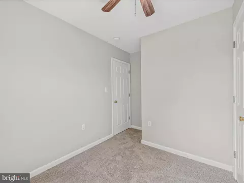 904 Oak Lee Dr, Ranson, WV 25438 photo 24