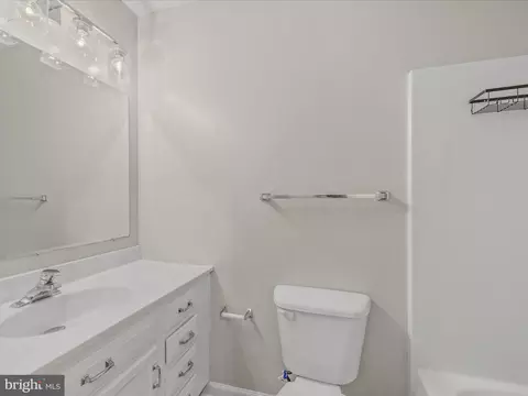 904 Oak Lee Dr, Ranson, WV 25438 photo 26