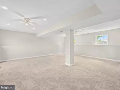 904 Oak Lee Dr, Ranson, WV 25438 photo 37