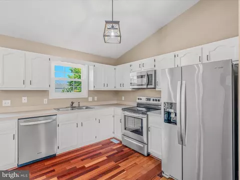 904 Oak Lee Dr, Ranson, WV 25438 photo 12