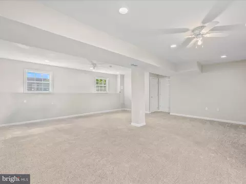 904 Oak Lee Dr, Ranson, WV 25438 photo 39