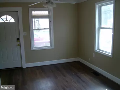 Living - 214 S George St, Ranson, WV 25438 photo 1 of 1