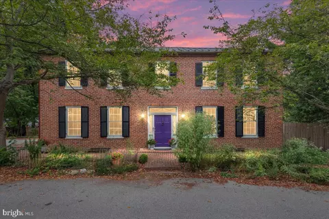 211 E High St, Shepherdstown, WV 25443