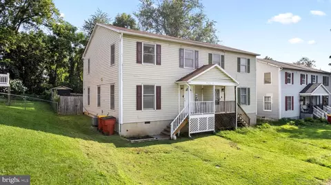 141 E Park Ave, Ranson, WV 25438