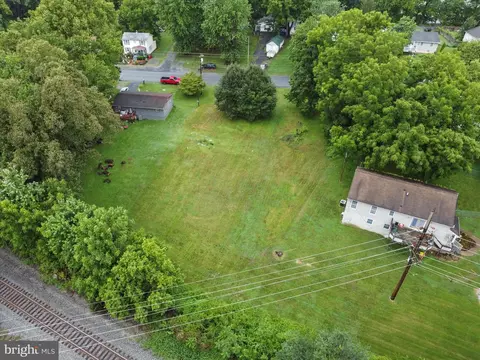 406 Burns St, Ranson, WV 25438 photo 4