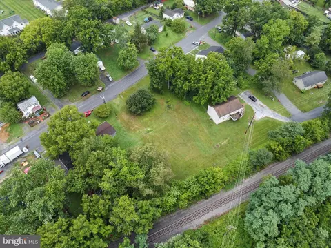 406 Burns St, Ranson, WV 25438 photo 8