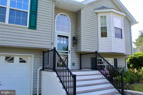 8 Cottontail Dr, Ranson, WV 25438 photo 5