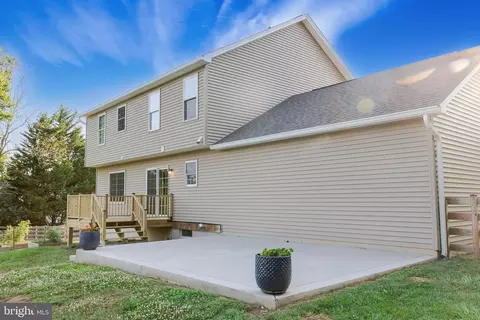 Exterior - 432 Quail Run Rd, Summit Point, WV 25446 photo 3 of 11