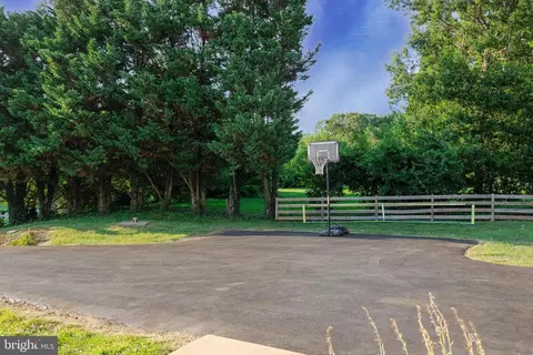 Exterior - 432 Quail Run Rd, Summit Point, WV 25446 photo 10 of 11
