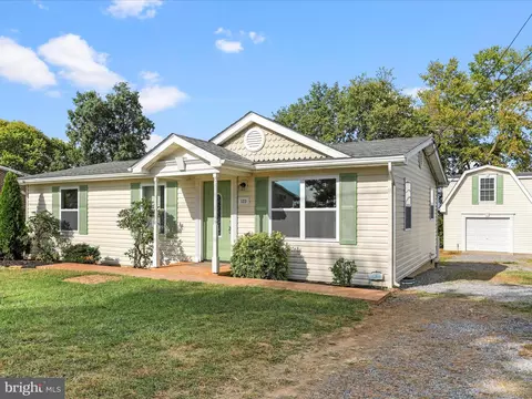 Exterior - 123 Plum Tree Ln, Ranson, WV 25438 photo 7 of 8