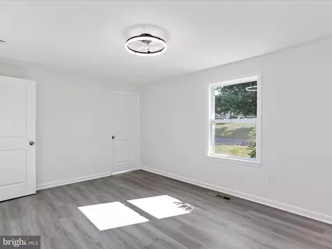 Bedroom - 123 Plum Tree Ln, Ranson, WV 25438 photo 1 of 5