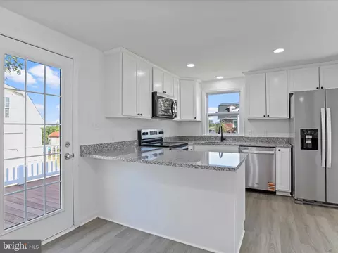 Kitchen - 123 Plum Tree Ln, Ranson, WV 25438 photo 1 of 4