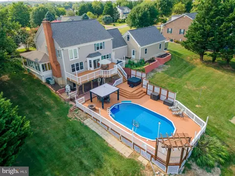50 Heath Dr, Charles Town, WV 25414