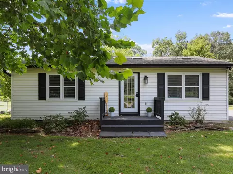 749 Hidden Holw, Kearneysville, WV 25430