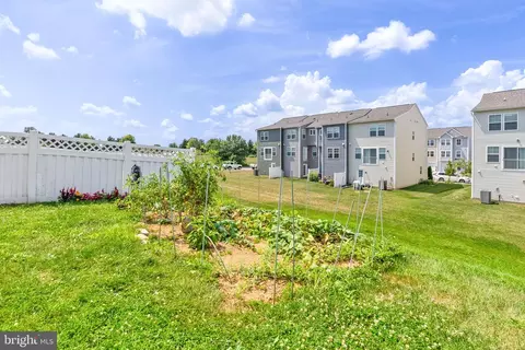 92 Fuzzy Tail Dr, Ranson, WV 25438 photo 30