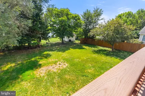 Exterior - 28 Mopsy Ct, Ranson, WV 25438 photo 11 of 19