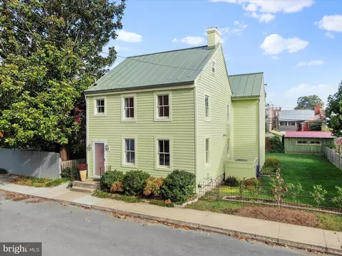 103 E New St, Shepherdstown, WV 25443