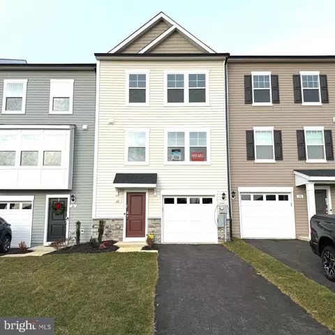 62 Bolingbroke Way, Charles Town, WV 25414